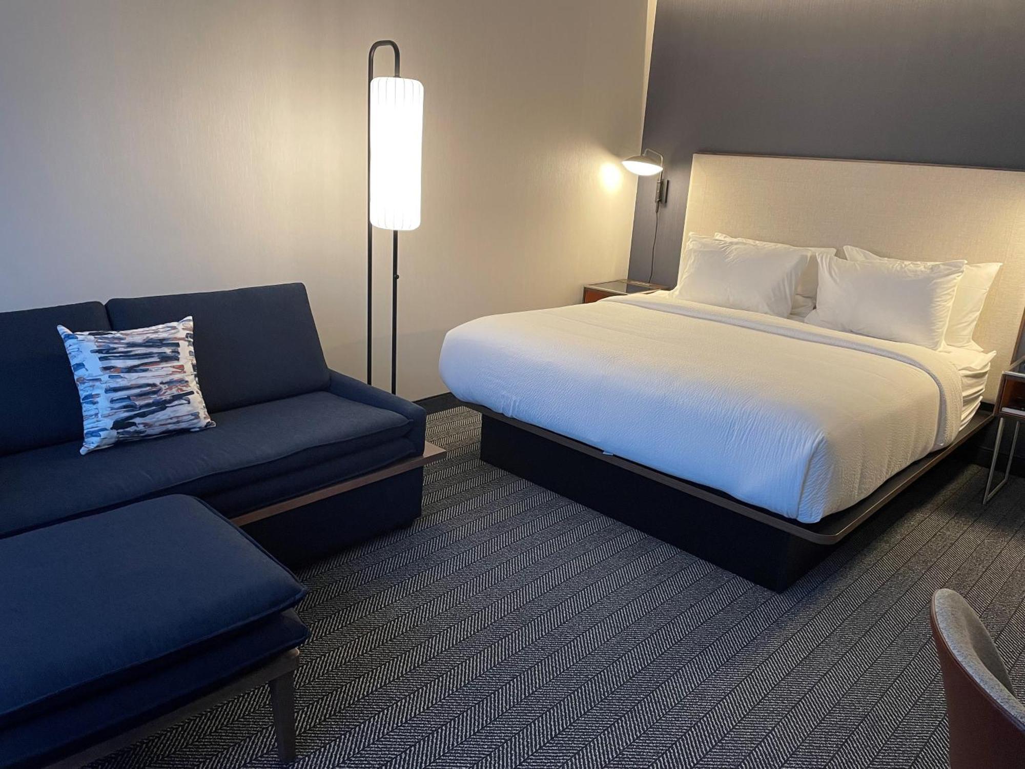 Courtyard Montreal Midtown Hotel Luaran gambar
